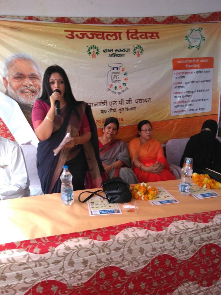 Rishabh Gupta (@2rishabhgupta) on Twitter photo #UjjwalaDiwas Glimpse of lpg panchayat held in dhampur Uttar Pradesh, 100 free ujjwala connection distributed. Commendable initiative by <a href="/narendramodi/">Narendra Modi</a> <a href="/PetroleumMin/">Ministry of Petroleum and Natural Gas #MoPNG</a> <a href="/BPCLimited/">Bharat Petroleum</a> <a href="/BPCLLPG/">Bharat Petroleum LPG</a> #UjjwalaDiwas Glimpse of lpg panchayat held in dhampur Uttar Pradesh, 100 free ujjwala connection distributed. Commendable initiative by <a href="/narendramodi/">Narendra Modi</a> <a href="/PetroleumMin/">Ministry of Petroleum and Natural Gas #MoPNG</a> <a href="/BPCLimited/">Bharat Petroleum</a> <a href="/BPCLLPG/">Bharat Petroleum LPG</a>