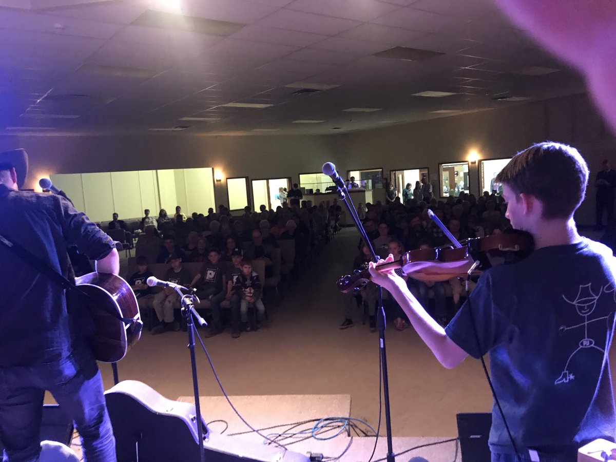 prairiejoeband's tweet photo. We had a wonderful night in Portage la Prairie. Great folks! Great food. Fun fellowship. #gojetsgo #thegoodlife #onehopecanada #imhungryforfrenchfries https://t.co/ZI9KhMDUNu