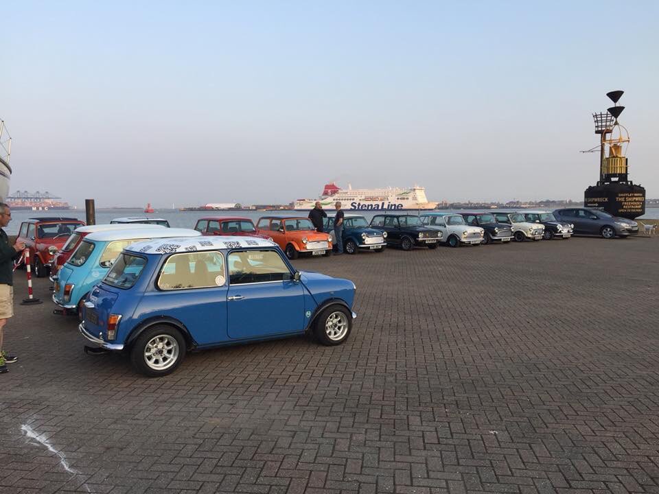 ISMOC_UK's tweet photo. ISMOC Classic #classicMini #Miniclub had a fantastic turn out for our monthly club night on Friday with 21 Minis join us throughout the course of the evening! https://t.co/Cwx9FmhnJO
