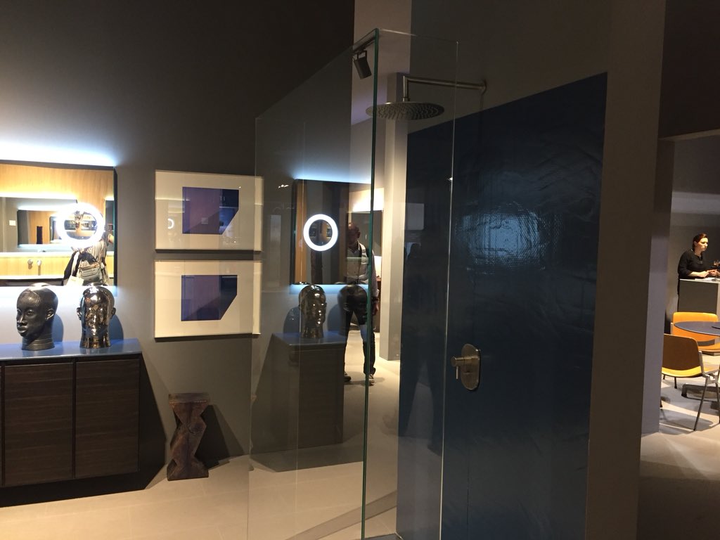 Glassworks_Aust's tweet photo. Clean line showers trending this year using #clearglass #tintedglass or #mirror at #SalonedelMobileMilano #DesignWeek2018 #salonebagno https://t.co/JysgIMmzS0