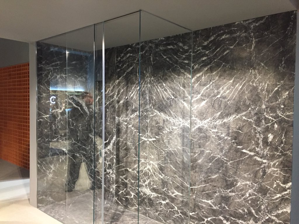 Glassworks_Aust's tweet photo. Clean line showers trending this year using #clearglass #tintedglass or #mirror at #SalonedelMobileMilano #DesignWeek2018 #salonebagno https://t.co/JysgIMmzS0