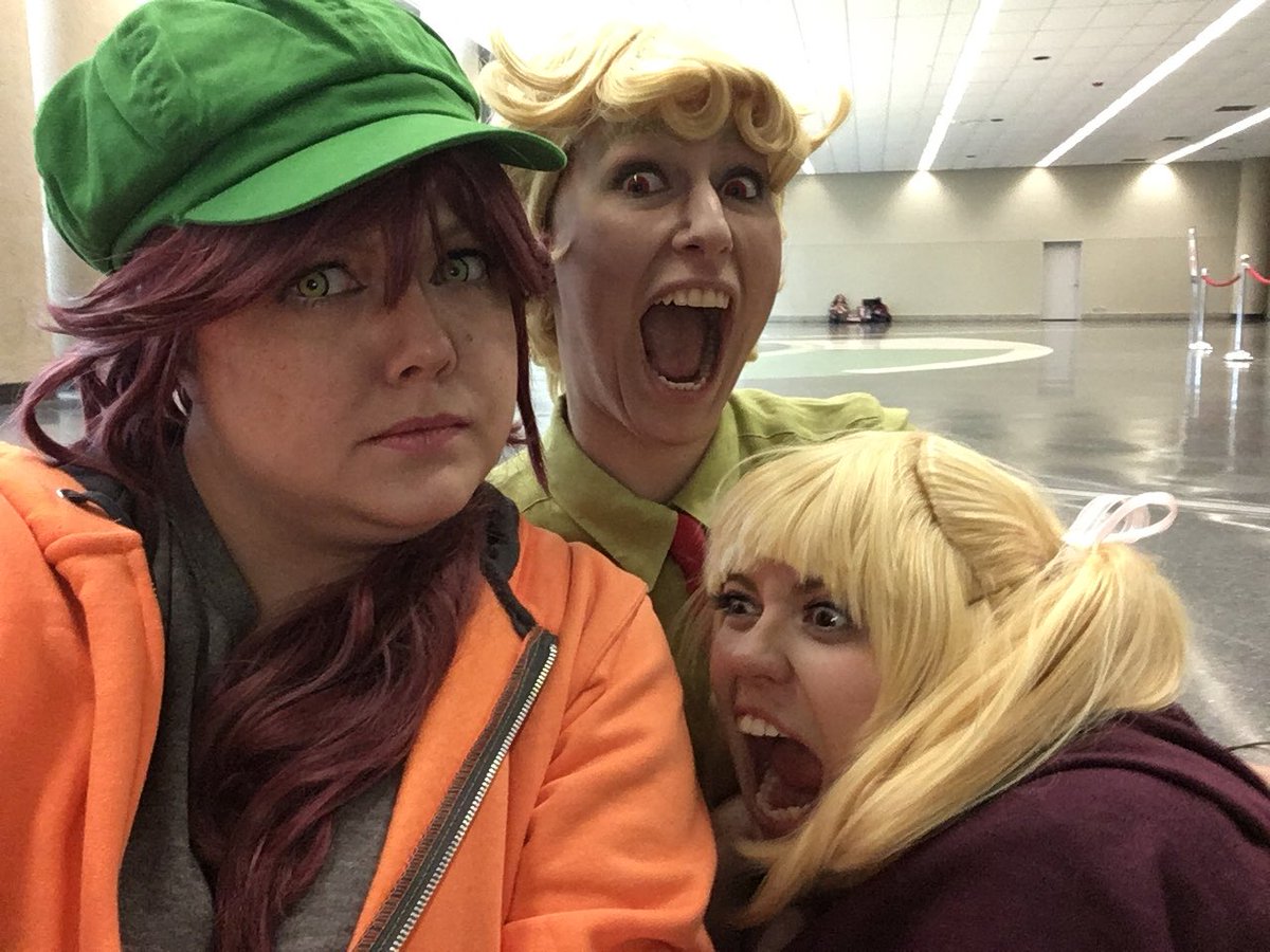 jackillynn's tweet photo. I miss my nerds.
June will be here soon enough.
I just have to remind myself.
—————————————
Series: CrashZoom
Kate: @babyfacecosplay
Ben: @MonsterKenzie
Lucy: @LaylaTaliborn
#wonchop #tomska #bendexter #katedexter #lucyrose #crashzoom #crashzoomcosplay https://t.co/tlE8ZrS7sa