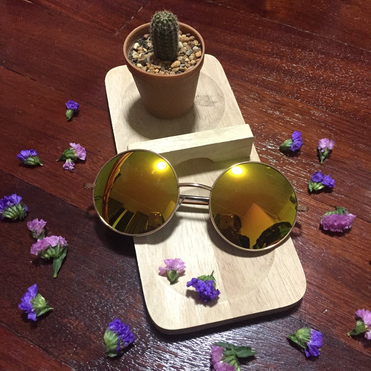 sai_nz's tweet photo. #แว่นตาวินเทล  #แว่นตา  พร้อมส่ง120ชิ้นที่2ลดเหลือ70บาท 😎🕶 https://t.co/b0bpyLa2Yr