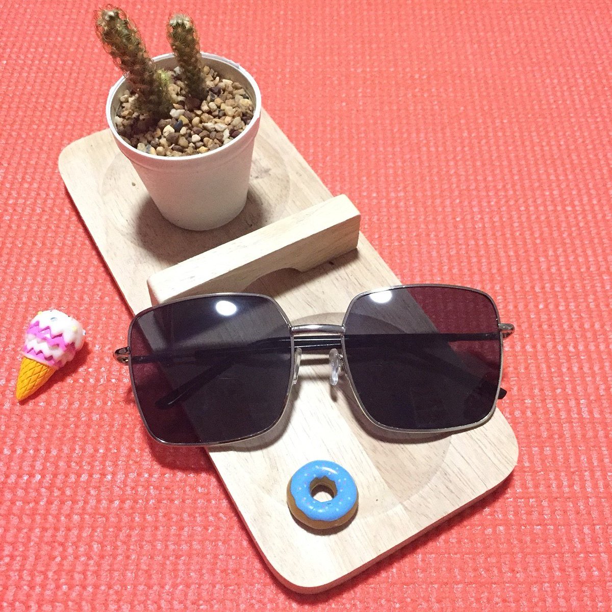 sai_nz's tweet photo. #แว่นตาวินเทล  #แว่นตา  พร้อมส่ง120ชิ้นที่2ลดเหลือ70บาท 😎🕶 https://t.co/Hd33rR5zEv