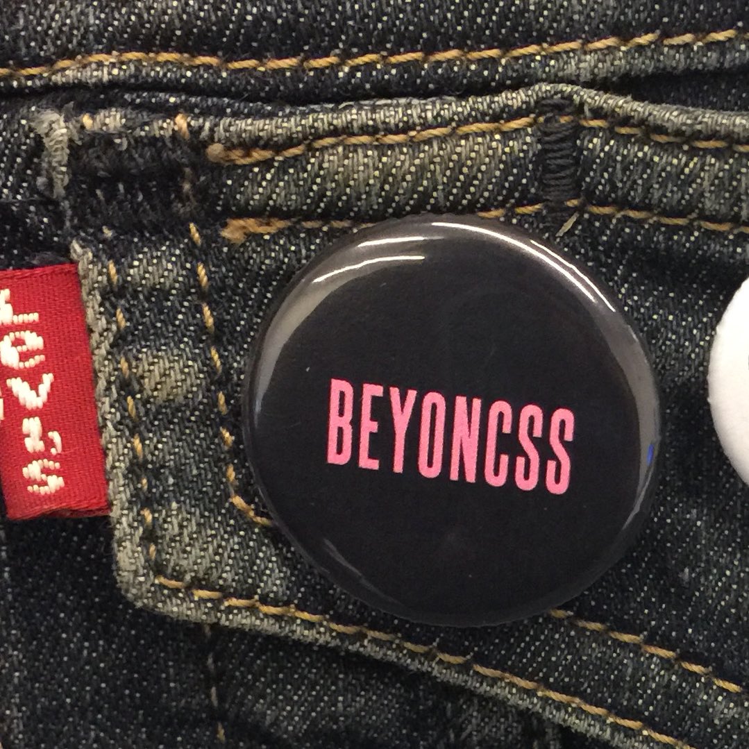 RapperTurnedDev's tweet photo. @jessicaewest @bdougieYO Did someone say they like #Bey? We love her too! #BEYONCSS 
#DevRelCon https://t.co/MZuxmsC9lP