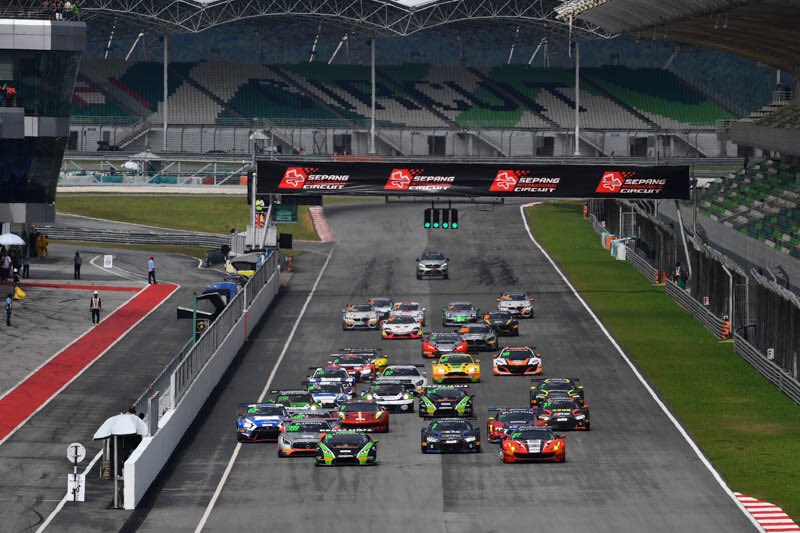Morris_Busyman's tweet photo. HubAuto Corsa joined 2018 Blancpain GT Series Asia race 1 in Sepang circuit with two Ferrari 488 GT3. Very difficult race to start the season due to poor Blance of Performance (BoP) on Ferrari this year. But we will try our best to be on Podium next time in Thailand. Stayed tuned https://t.co/qGQU9FNuVS