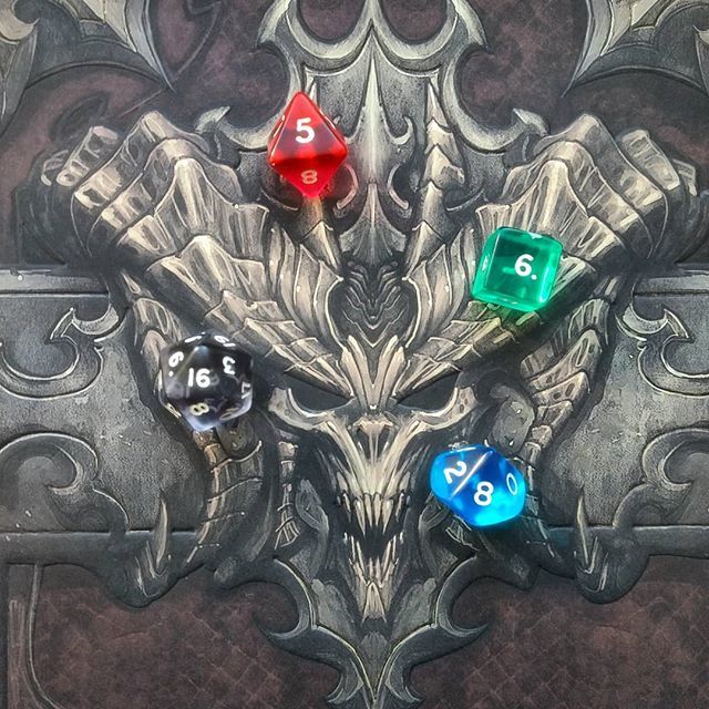 ArturoBenzi's tweet photo. Well... That doesn't look going well.
What do you think?
#gdr #rpg #diablorpg #dungeonmaster #polyhedraldice #d20 #dmscreen #magicthegathering #wargaming #unusualdice #d20system #rollforinitiative #dadi #dice #criticalhit #chessex #monstermanual #advan… https://t.co/Uu3z4nG70N https://t.co/EyPq7f8AQw