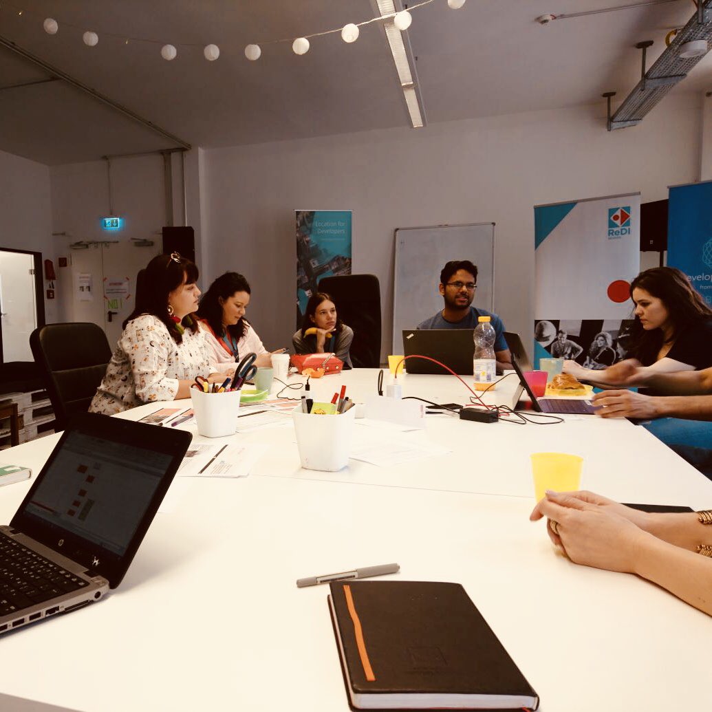Techfugees's tweet photo. Design thinking phase this morning in #Berlin’s humanitarian #hackathon 🤓👩‍💻🤖
#TFBerlin #TFhack #ReDihack #Tech4refugees  
@ReDISchool @NRC_Norway @here https://t.co/CHcLyGoVT9