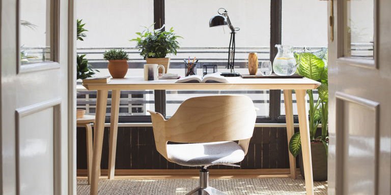 Oakmasters's tweet photo. 10 tips to design the home office space of your dreams: https://t.co/PfUAXESGGB https://t.co/td6S5sKAqE