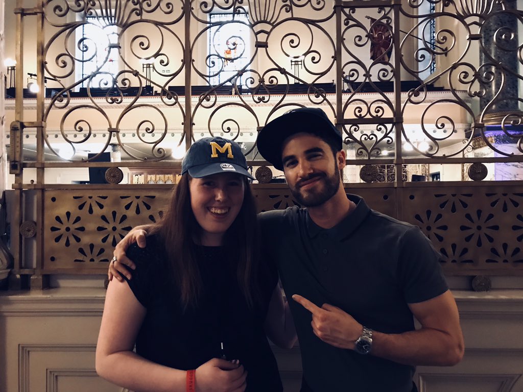 StarshipRanger9's tweet photo. So this is the story of me meeting the man I've watched through a screen for five years I still can't believe it actually happened - some people say don't meet your idols... I for one am over the moon I met mine - he's everything I knew he was and more!! ❤❤❤ https://t.co/xKIETQZrjR