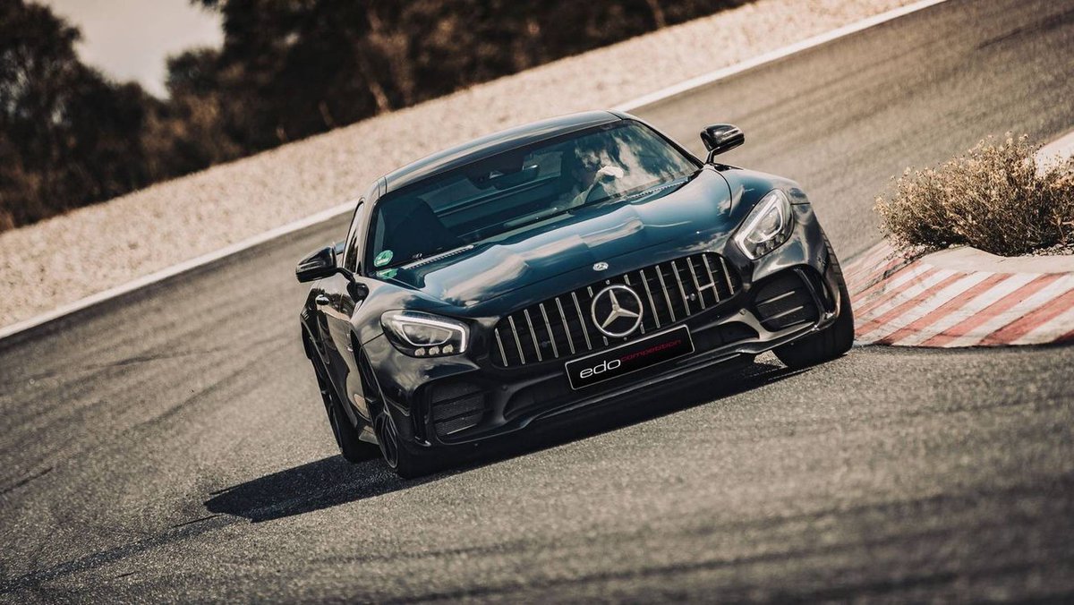 motor16's tweet photo. 660 CV tiene este @MBenzEspana AMG GT R revisado por #EdoCompetition: https://t.co/edYEw02AcE https://t.co/shg8dsLbPN
