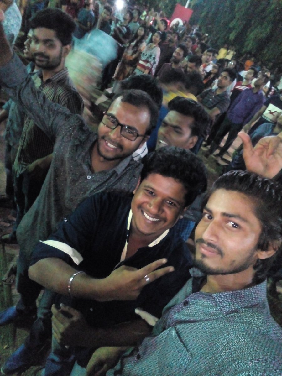 SayedKh37312975's tweet photo. hi friends..... https://t.co/Pnf745Uy6Z