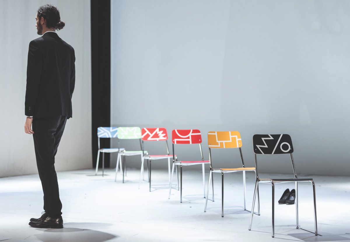 INTERNIMagazine's tweet photo. Interni #HouseinMotion
Sabato 21 Aprile 2018, ore 19.00
Aula Magna Università degli Studi di Milano
ARCHITETTURA ADDIO
dagli scritti di #AlessandroMendini
Concept performance Antonio Syxty
a seguire, Cocktail performance #NoninoDistillatori su invito
#internilive #fuorisalone https://t.co/GBVbJhpLSQ