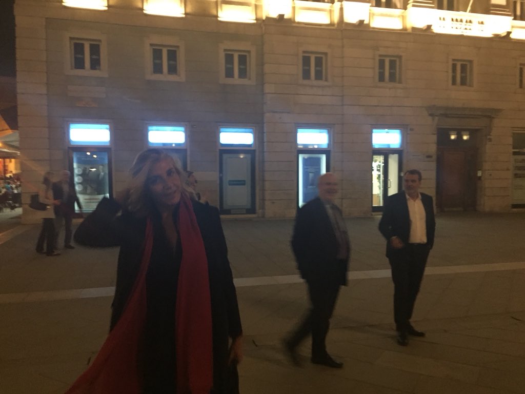 fedefresa's tweet photo. Quelli che... Trieste Mon Amour  ❤️@StefanoColetta2 @myrtamerlino @albmatano @MaxBernardini @andmontanari @serenabortone @FabioCotti @francifresa @Andrea_Iacomini #francaleosini @alanfriedmanit @IlMughini @RobiAmmendola @fferragni @MarcoTardelli82 @carlottamannu @giomasciocchi https://t.co/66Lho3drhG