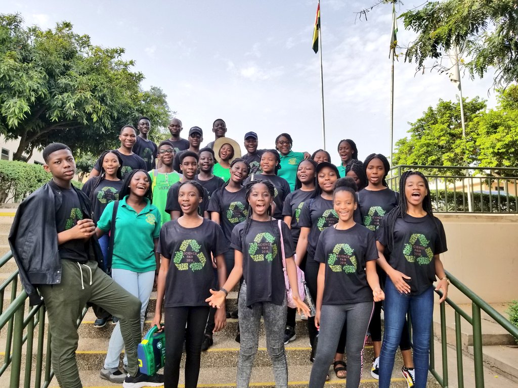 suramaking's tweet photo. Together we will Clean Ghana.
TIS #DPCAS and #MYP students taking Action NOW. Join us today @EarthDayAccra #EradicatingPlasticPollution 
#MarchForScience2018 
@EarthDayNewYork  @greenschoolsorg @GreenGhana360 @ARIS_Ghana @babilgre https://t.co/rG3fi9tEF1