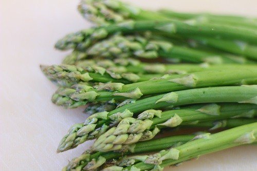 Kitchen_Couple's tweet image. Die Spargelsaison beginnt! Höchste Zeit sich über die besten Spargelrezepte zu informieren. Zum Glück findet ihr bei uns eine Übersicht! kitchencouple.de/die-besten-spa…