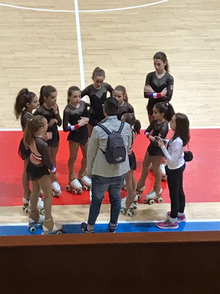 CDEPatinaje3C's tweet photo. Entrenamiento de las Ninjas Finiquitado 
👌🏼
#PatinajeTresCantos #TresCantos #DeportesTresCantos https://t.co/Sh5jfKTdMB