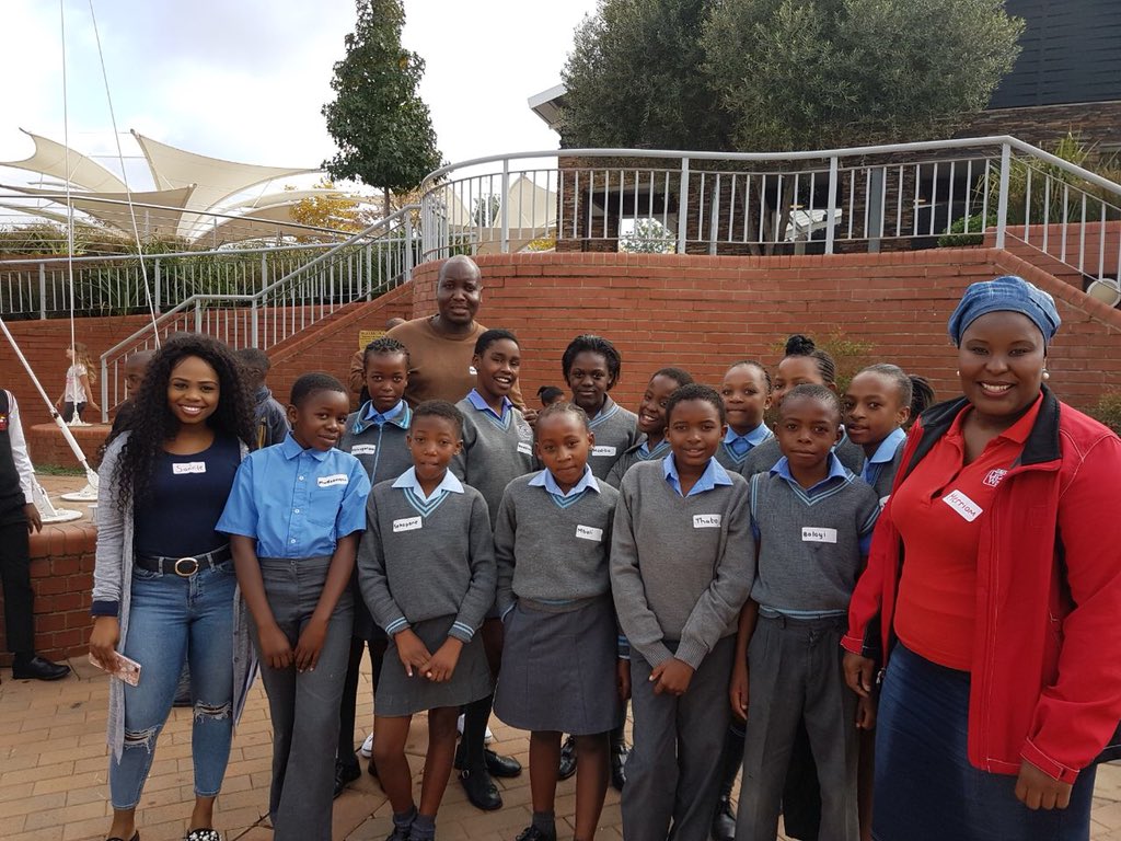 legalwiseZA's tweet photo. We are participating in the Design for Change Programme where learners, teachers and employee volunteers are collaborating to identify challenges in schools and communities and brainstorming solutions to address them. @icandfc @eduSOIL #DesignForChange #ChangemakerLab https://t.co/GwiJKSnZ3m