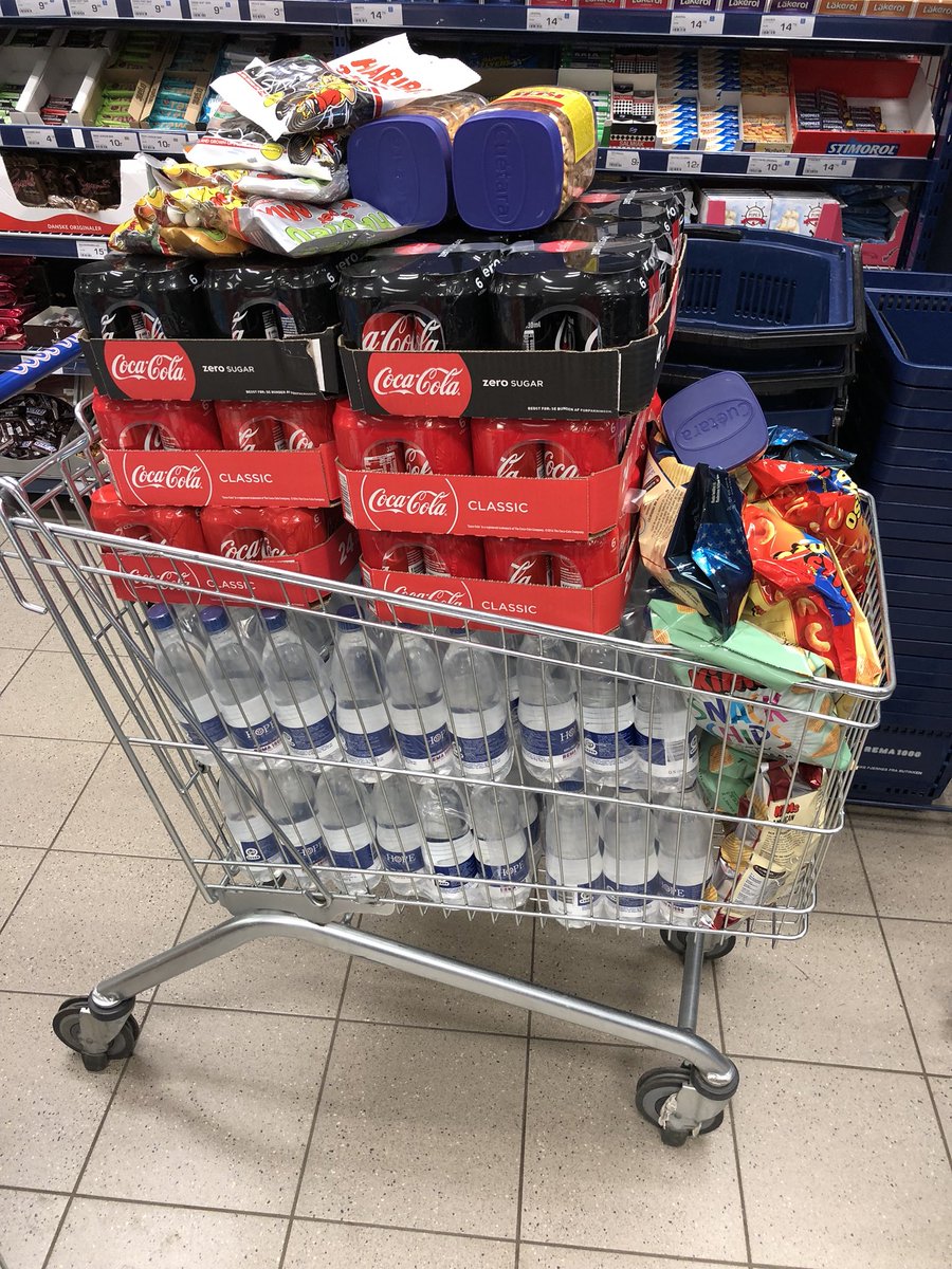 PeterSelchDahl's tweet photo. @PerLarsen1975 @sitereactor @azugdk @dotJesper @ronnipedersen @JensOleKragh @FlemmingRohde @kgnielsen @KlausOestergren Thanks to #edgemo we have this 😬😂👍🙌🤪 #BringItOn #AZUGDK #EWUGDK #GABDK #GlobalAzure @dotJesper @RasmusSkovsen @KlausOestergren https://t.co/dv5018yZUJ
