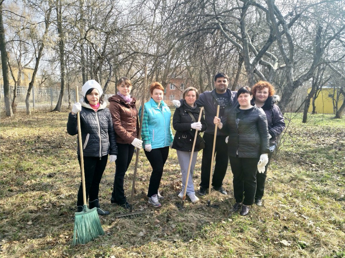 Gb3tula's tweet photo. @Tularegion71 
Субботник 21.04.2018 г. ГУЗ "ГБ №3 г. Тулы" https://t.co/9sAzXu5tHQ