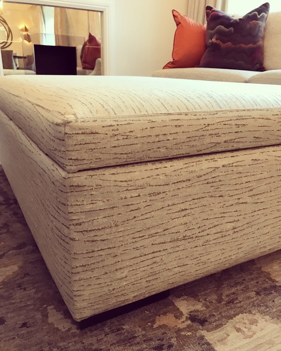 Ottoman details #interiordesign #attentiontodetails #bespokefurniture #ottoman #zincfabrics #allurehouseinteriors instagram.com/p/Bh01gNtH0yA/