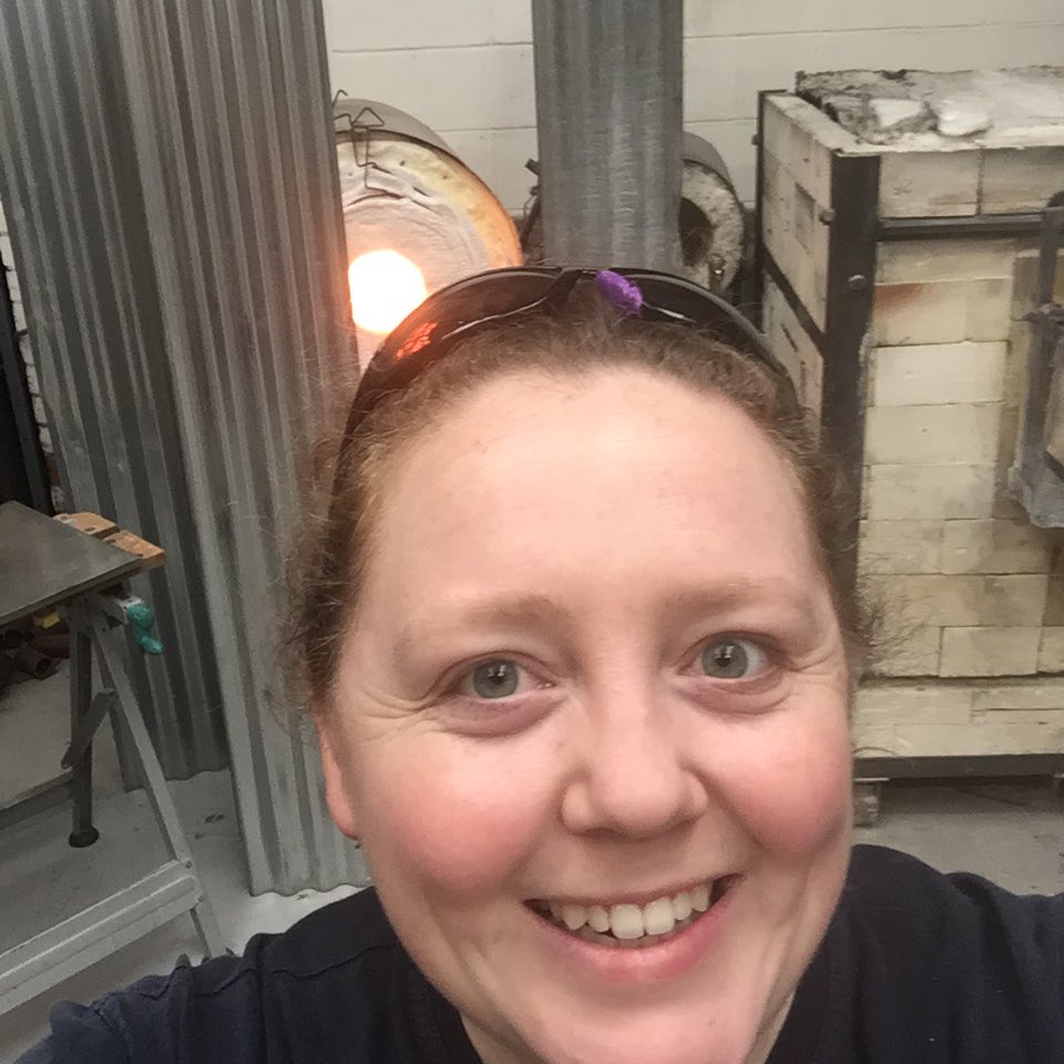 GemTrumanGlass's tweet photo. Back to the hot stuff today 😁
Absolute favourite thing, to be in the bench.
It's gonna be a toasty one🔥
#glassblower #furnace #bettergettoit https://t.co/kx1Z3z0CZR