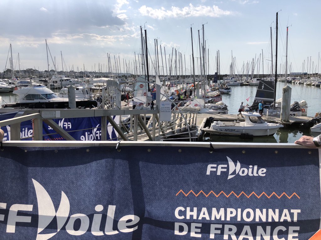 Début des sorties des Mini @ClasseMini pour cette 18 édition de la Pornichet Select. #select650 pour le championnat de France <a href="/FFVoileEvt/">FFVoile Evénement</a>
