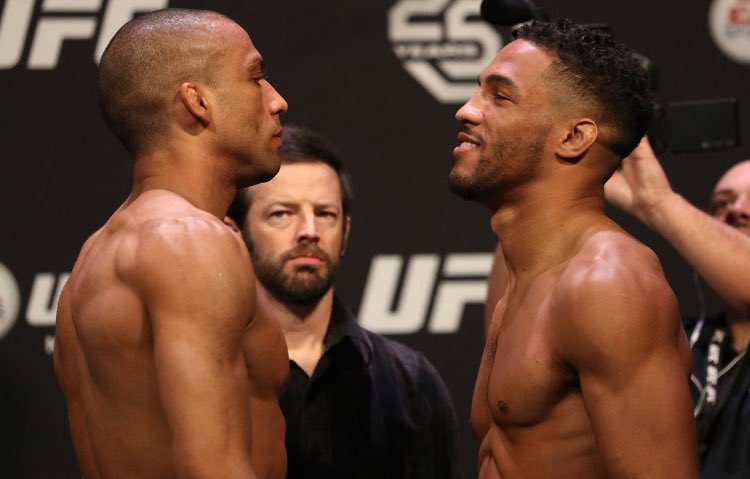 Knockout209's tweet image. #UFCAC Main Card Prediction 

Edson Barboza (19-5) ✅ vs Kevin Lee (16-3) 

Frankie Edgar (22-6-1) ✅ vs Cub Swanson (25-8) 

Justin Willis (6-1) ✅ vs Chase Sherman (11-4) 

See thread for the other half...
