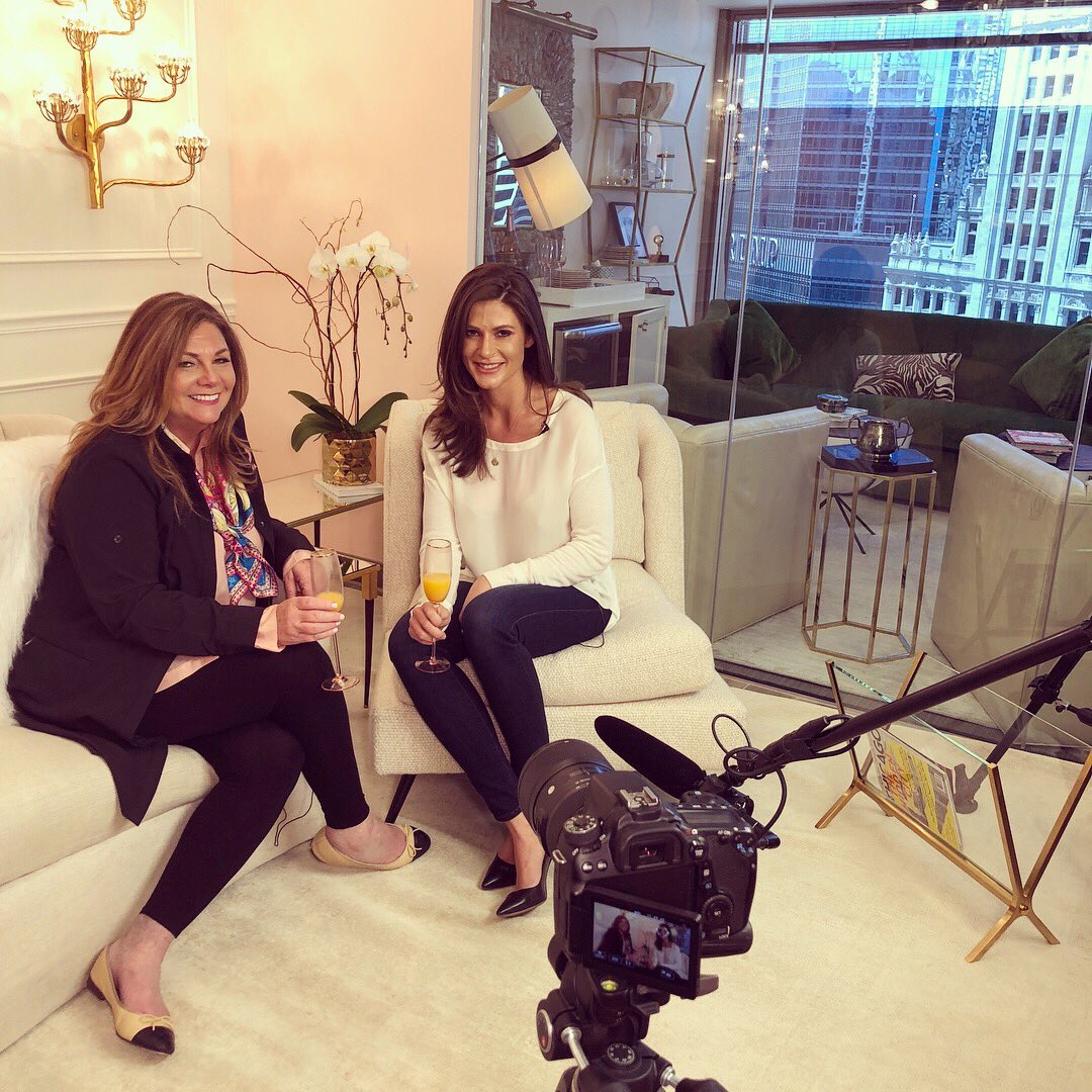 OvaEggFreezing's tweet photo. An exciting few days in front of the cameras at OVA Egg Freezing with @embryomama and @DrBrianKaplan More details to come about an exciting new project to which we were invited to share our experience and expertise!
#ovaeggfreezing #makeovayourfuture #bts #behindthescenes https://t.co/IdUg7YV26G