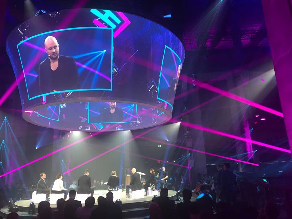 jamie247's tweet photo. #eventhorizon has to be one of the best produced events in #blockchain I will be taking tips for our big convergence event ;) https://t.co/wWOKXxUm4o