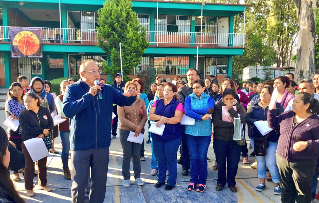 cobaep's tweet photo. El diálogo directo con la comunidad padres de familia, alumnos, docentes y administrativos es lo que fortalece a la familia @cobaep.
Visitamos el Plantel 36 de la U.H. Villa Frontera. @AVictorHugoIH https://t.co/nUJ2Nf4zE0