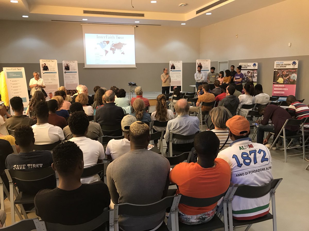 InterFaithTour's tweet photo. L’adjoint au maire @hubertfalco de la @VilleDeToulon introduit notre 40ème conférence #Step40 #TIFT2018 dans un département marqué par l’accueil, la diversité et la chaleur humaine ☀️😊 https://t.co/J5eJYj26iK