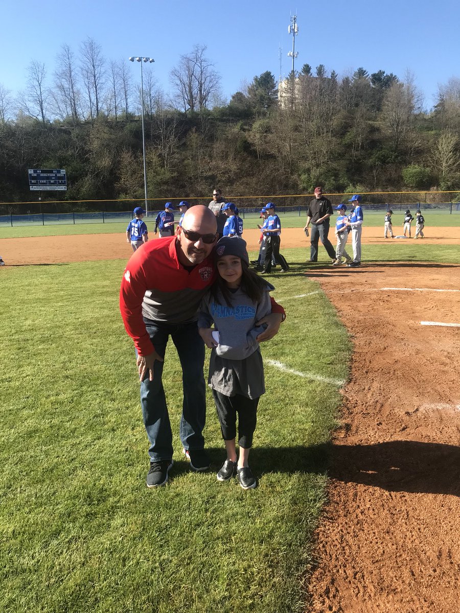 JoeRaccuia6432's tweet photo. Very honored to be guest speaker at Christiansburg LL Opening Day! And got to do it with my princess EMMA! https://t.co/OdmGJ4u36J