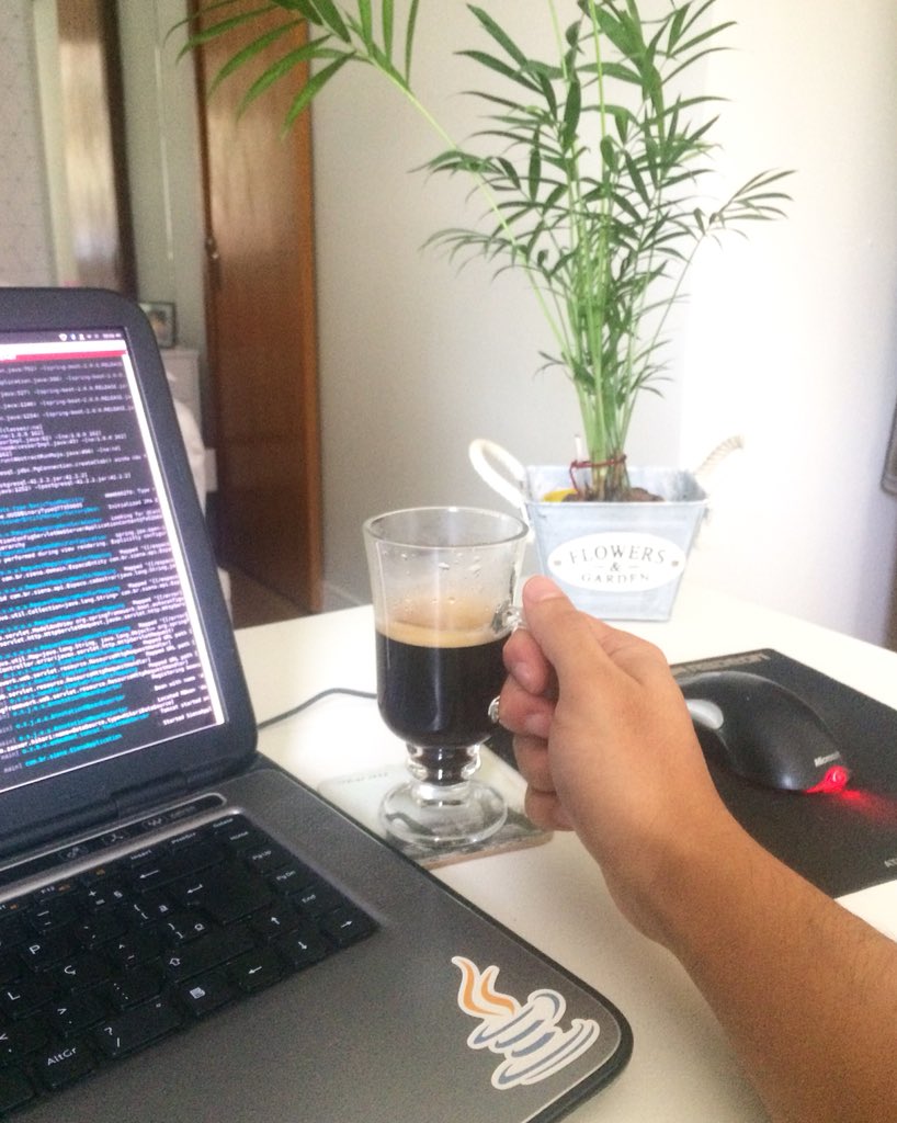m_aurelyo's tweet photo. “Concentre-se naquilo que você é bom, delegue todo o resto.” 

- Steve Jobs

#Feriado #Java #Spring #Maven #Developer #Coffee #Hibernate #Hobby #Tiradentes #JavaDF https://t.co/L33cvIds6M