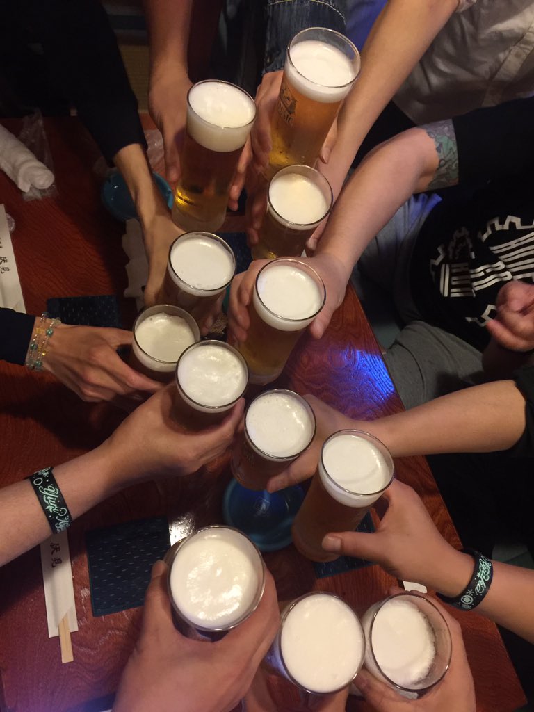 MEL0DEATH's tweet photo. ハニゴにかこつけて飲みたい界隈大集合
#人数多すぎて全員タグ付けできない
#あとワイとわだす https://t.co/XoHmRygxdH