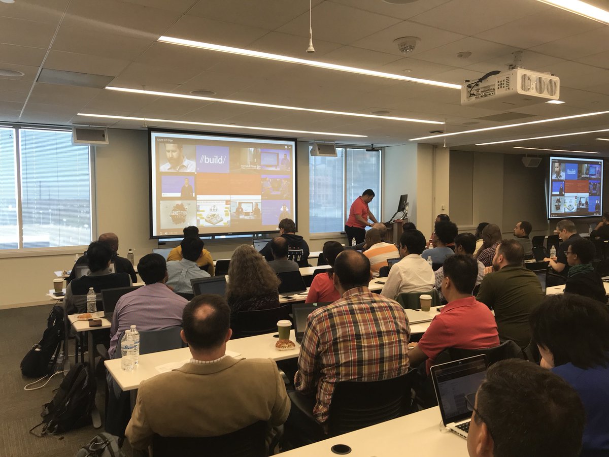 NOVASQL's tweet photo. Packed house at the 2018 #RestonGlobalAzure bootcamp #GlobalAzure https://t.co/WpN6MLlFlC