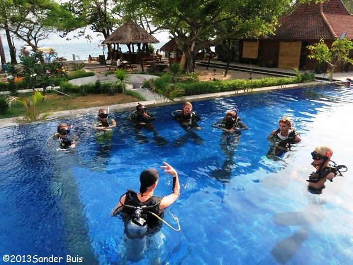 diveoclock's tweet photo. PADI Course Director’s Perspective: From Divemaster to Instructor! https://t.co/AoP5csp5C8
All about the PADI IDC (Instructor Development Course), good and bad students, the hardest parts and hilarious moments!
#padicoursedirector #diveinstructorcourse #scuba #scubadiving https://t.co/QhdVP4i50C