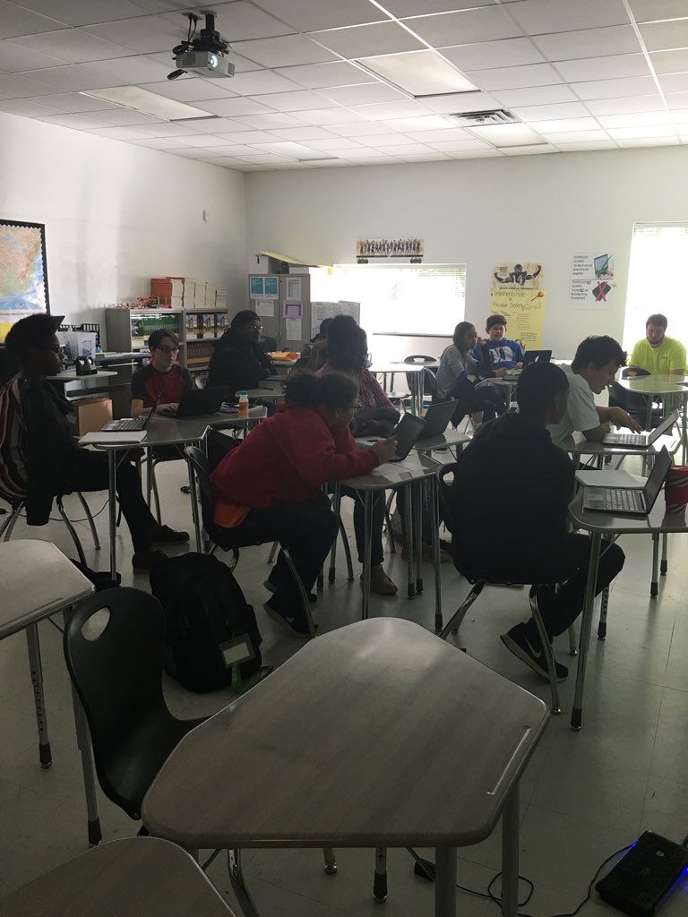 WAAT_NEWS's tweet image. Our students and staff are dedicated! #SaturdaySchool #ExtraSupport #WAATLife