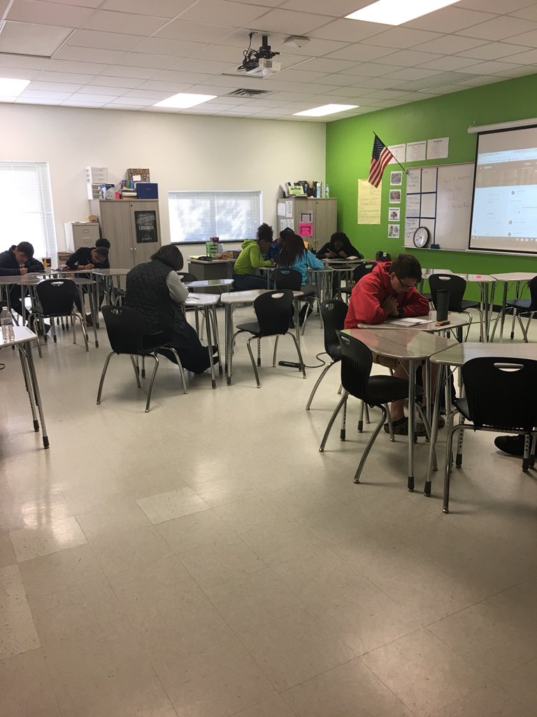 WAAT_NEWS's tweet image. Our students and staff are dedicated! #SaturdaySchool #ExtraSupport #WAATLife