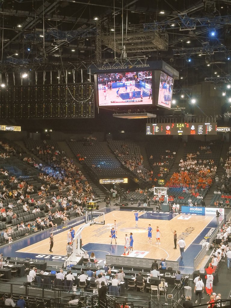 Myas_5's tweet photo. Le basket plus qu'un sport ! Une passion ❤️ ! 
#CDFBasket #basketball #lovethisgame https://t.co/zP5i9l3hE7