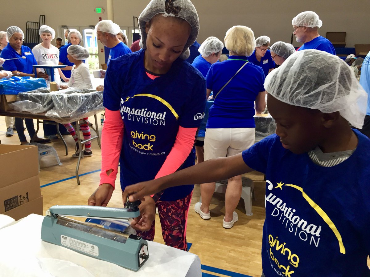 FoodForThePoor's tweet photo. Volunteers at our second Join The Pack session are now packing @fmsc_org MannaPack meals that will feed hungry children in Guatemala. #jointhepack2018 #teamwork https://t.co/vH9tKa0rUv