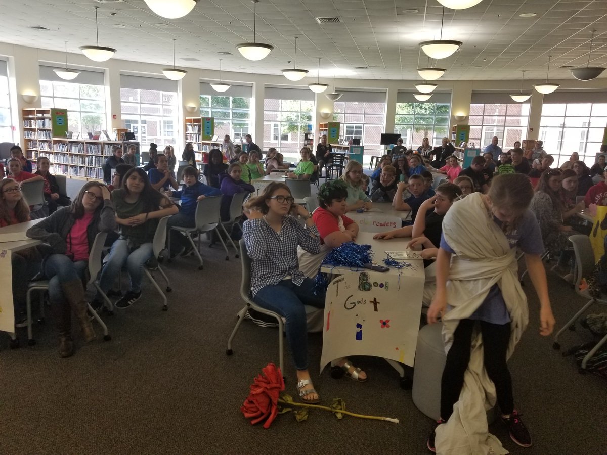 The 2017-2018 WISD Battle of the Books Tournament was a great success!  WHS enjoyed hosting the tournament for Tison and Hall Middle School students!  #whywisd #roosread