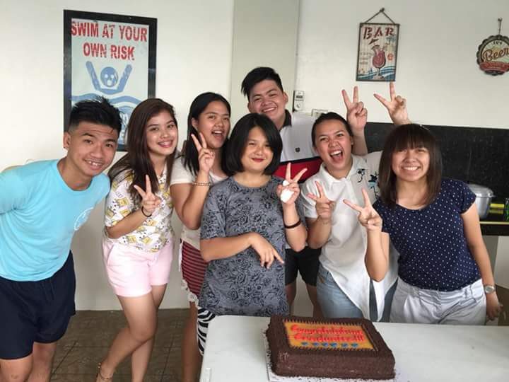 dearme_sma's tweet photo. Happy 💓#happygraduation #congratulations #graduation2018 #happygraduates #friendship #goals #friends #somuchlove #yehey #peace #happinessoverload https://t.co/qYl9yRvJI1