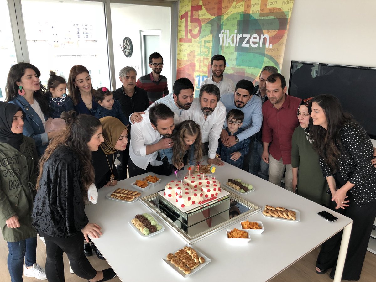 Fikirzenajans's tweet photo. 15 yıl geride kaldı. Severek çalıştık. Hiç yorulmadık. #fikirzen15 #fikirzen https://t.co/WDjTXe8nEX