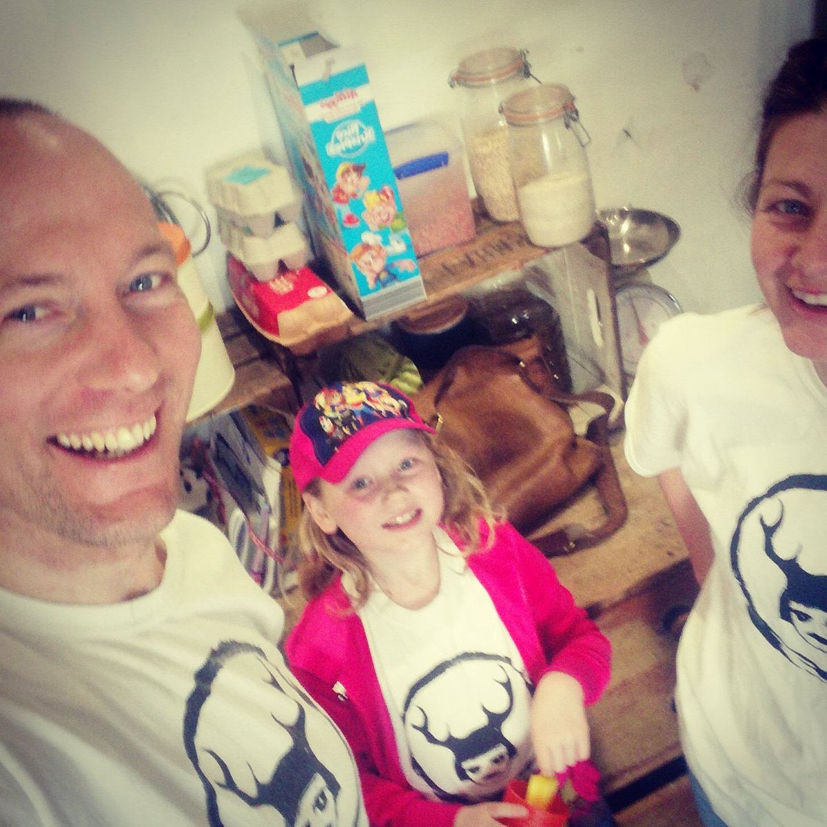 FeralStateUK's tweet photo. Team Gallagher getting ready to hit Hanley! #feralspaces #peoplesproject #publicvote#freeactivities #investinginchildren Vote for us! https://t.co/stsZVEI7n8 @appetitestoke @SoTLibraries @ntrprnrsntwrk @AirSpaceGallery @PMAGlearning @bemorerawr  @Whats_On_Stoke @6TRcurtaincall https://t.co/xbucjayrRq
