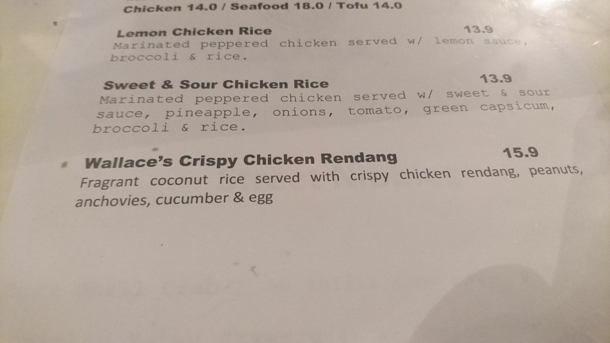 HHoashi's tweet photo. Laksa bar menu got it straight(๑><๑) #CrispyRendang #crispy https://t.co/EvpLIbey9e