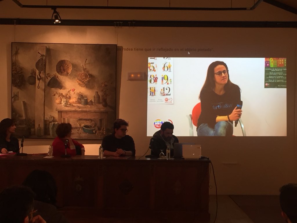 WadoAsociacion's tweet photo. En nuestra mesa de #Feminismo y #LGTBI el Área de #Igualdad de @FSPCLM @ugtclm  nos trae el relato de una compañera policía local y su vivencia como mujer y lesbiana / 2º #CicloLGTBI #CLM #CiudadRealLGTBI https://t.co/zub2y7T2nz