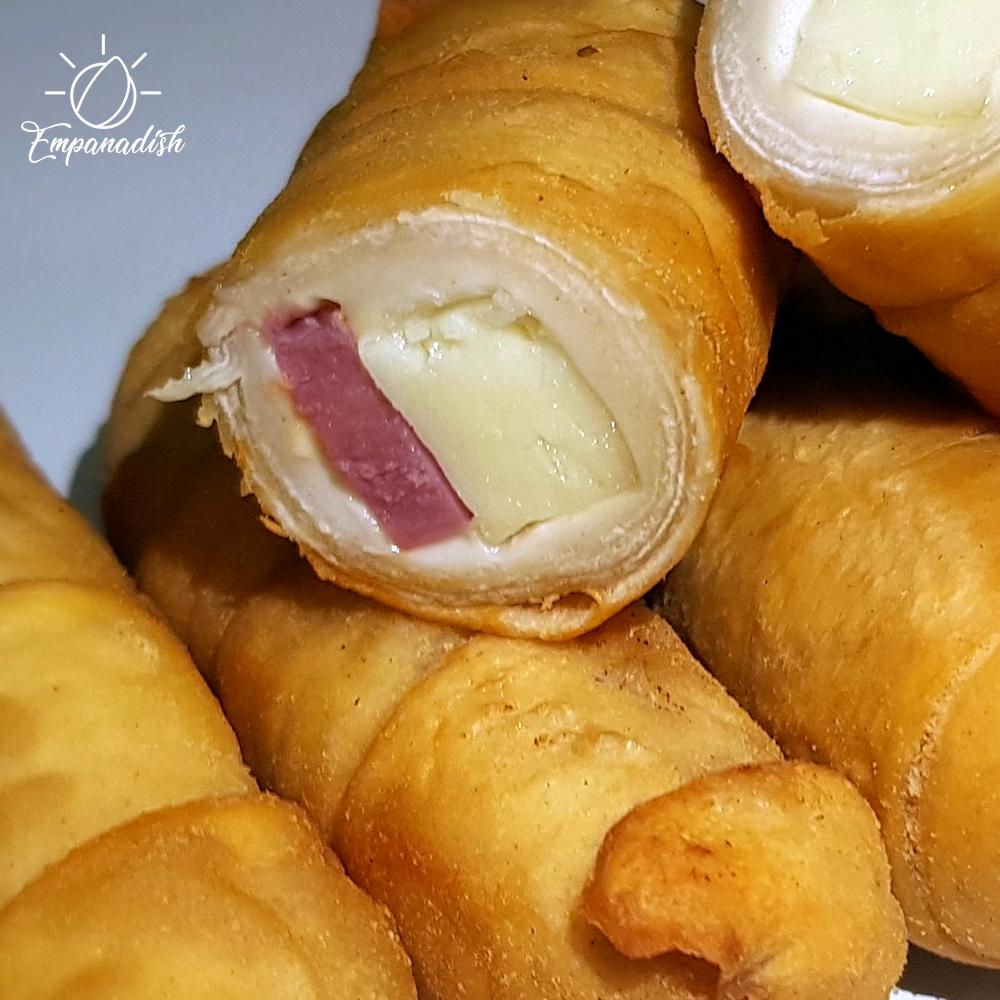 Empanadish's tweet photo. Con queso no se logra todo en la vida a veces hay que meterle jamón ;) pídete unos #Tequeñish y aprovecha para hacer un picnic.
·
·
·
#Madrid #Madridfood #EmpanadaSiHay #UnaEmpanadish https://t.co/YV6UAtfDyO