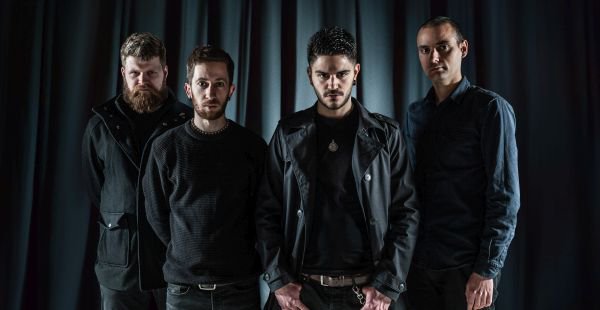 MoshTimes's tweet photo. Band of the Day: @TheNightSuns

"We’re dark, moody, edgy, sultry yet dangerous, fast and full of energy" - Radu.

https://t.co/w7lrjA9bl4…/band-of-the-day-the-night-suns/

#bandoftheday #botd #rock #rockmusic #moshvilletimes https://t.co/yPJjWPZh1W