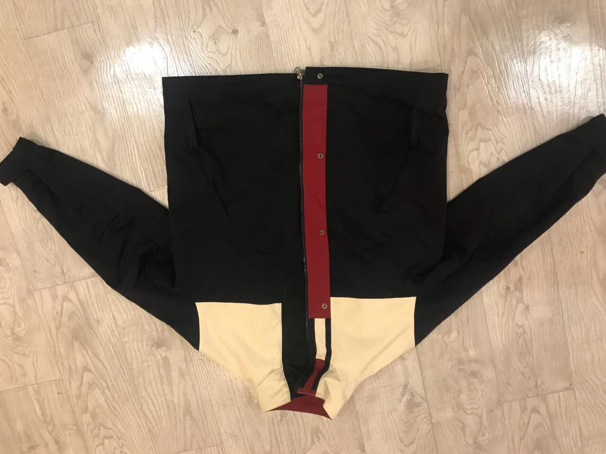bobyarka's tweet photo. Продаю куртку TOMMY HILFIGER 
Новая, носилась один раз
Размер: L
Состояние: 5/5
Цена: 6500₽

#РТ https://t.co/3yMUV4y9Ev